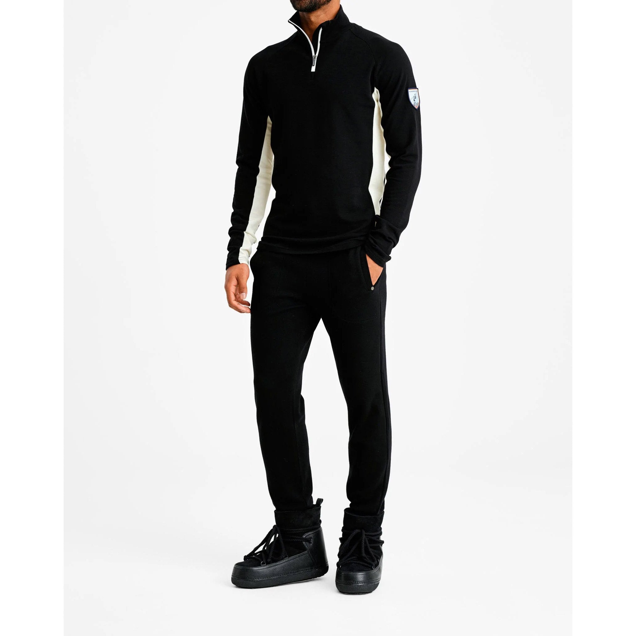 Voss Zipup Sweater in Black