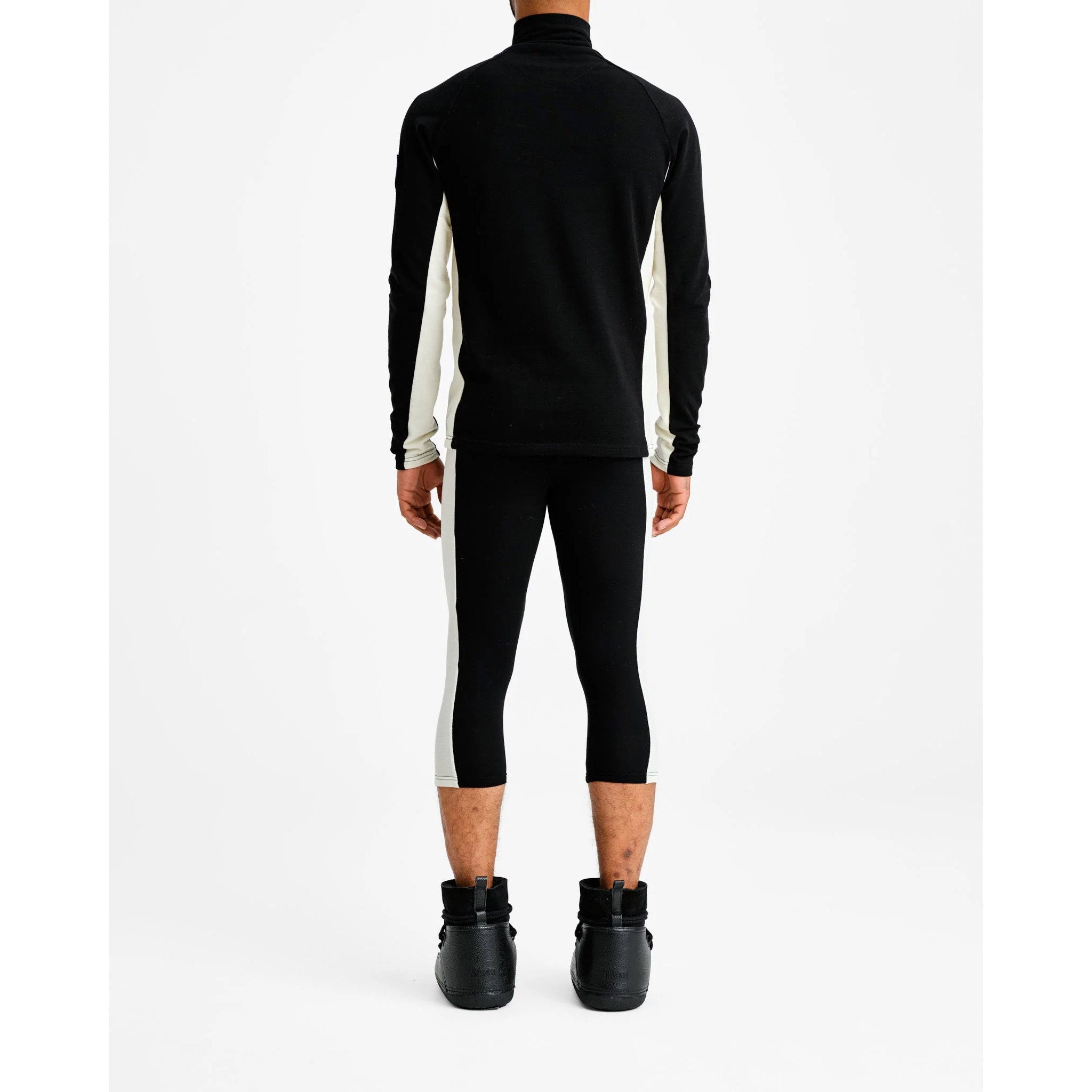 Voss Zipup Sweater in Black